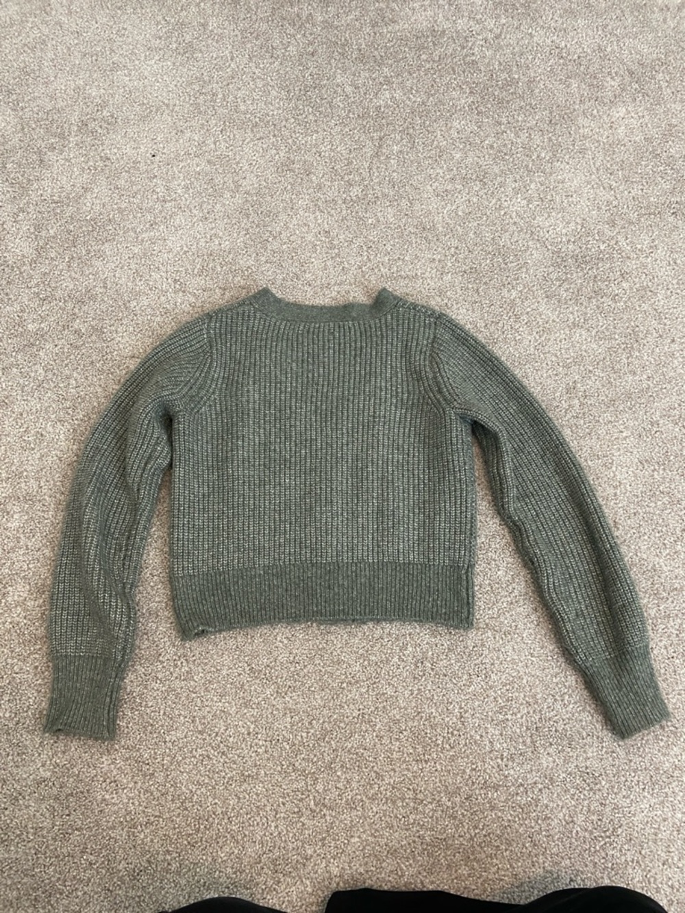 Sincerely Jules Olive Green V-Neck Cropped Button Cardigan XS ๐ค๐ - Picture 10 of 13